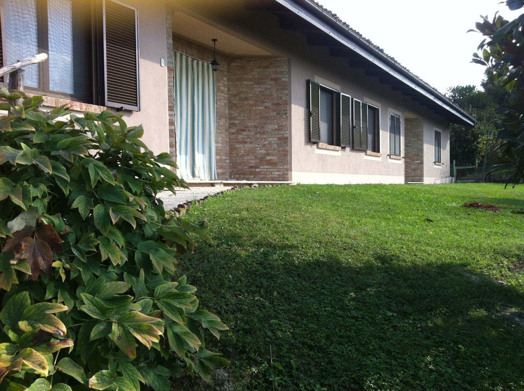 Agriturismo Bottega Di Rosanna Castagnole delle Lanze Kamer foto